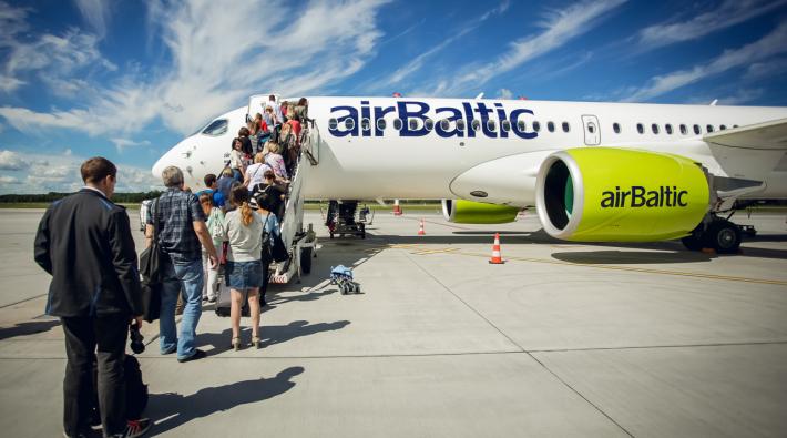 airBaltic vlucht volgen